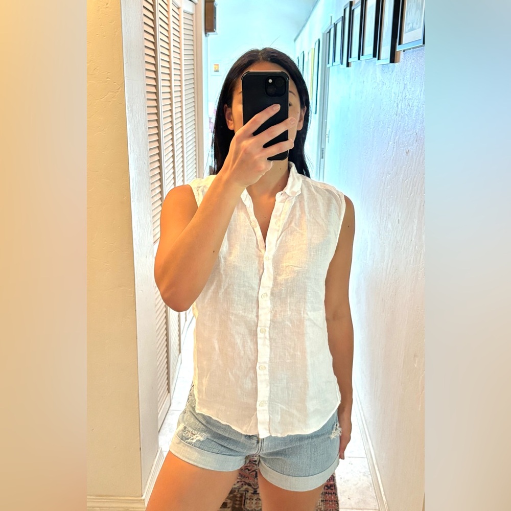 Uniqlo White Fitted Button Down Shirt with Mandarin Collar